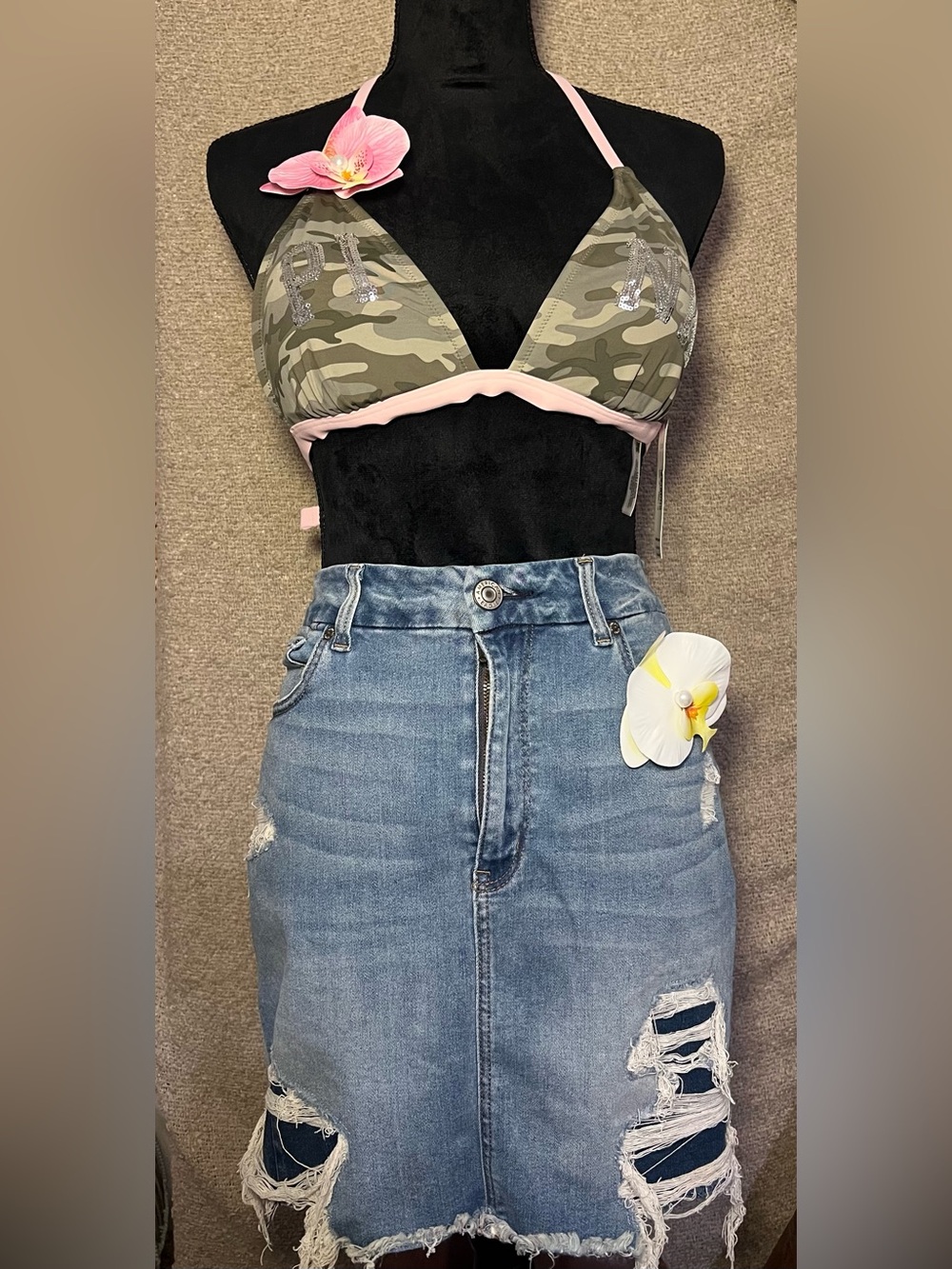 American Eagle Outfitters Jean skirt ONLY